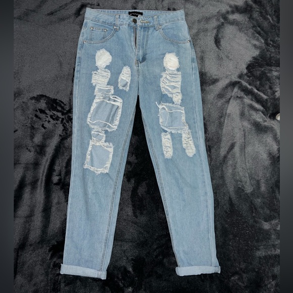 Pretty Little Thing Light-Washed Ripped Jeans - Picture 2 of 4